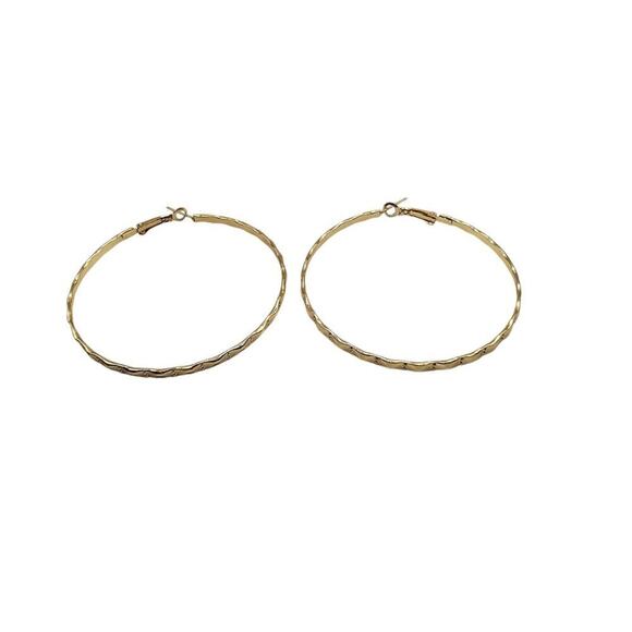 Stylish Gold Tone Textured Hoop Pierced Earrings Large Statement Boho Chic Style - Picture 4 of 5